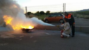 04-11-2015 Protecció Civil extinció incendis2