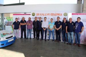 050617 Foto de grupo Presentación Rallye Cerámica ayuntamiento onda