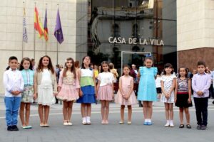 150517 Rocío Vilar reina sorteo reina infantil fira 2017 y Corte de Honor