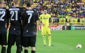 Bruno Soriano también lo intentó a balón parado. FOTO: PEDRO CAZORLA