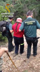 20170628 Atzaneta, rescate mujer senderista