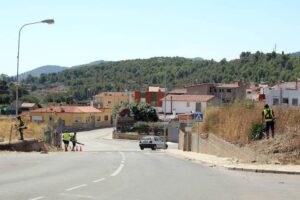 230817 mantenimiento caminos y vías Ayuntamiento de Onda por paso Vuelta España