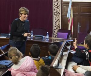 5053 18-11-16 ESCOLARES Elena Vicente-Ruiz