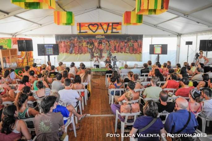 Benicassim,  24/08/2013 - Sunsplash 2013 - Foro Social / The PIGS and alternatives to the European Union - Photo by Luca Valenta © Rototom 2013