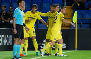 Los jugadores del Villarreal celebran el gol de la remontada.