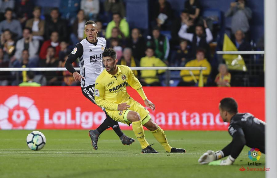 El central Víctor Ruiz, en un lance del partido de este sábado. FOTO: LA LIGA