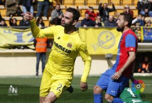 El reaparecido Adrián López firmó el tercero de los amarillos. FOTO: LFP