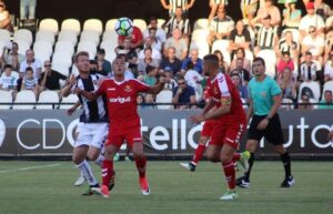 Entretenido partido en Castalia entre el Castellón y el Nàstic.