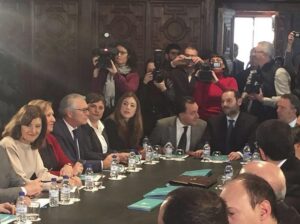 Artemi Rallo y Josep Lluís Grau, en la reunión sobre financiación esta mañana.