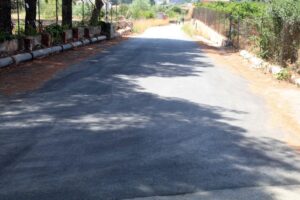 Ayuntamiento Onda realiza reasfaltado camino al salvador