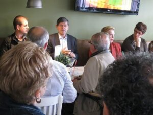 Bataller, reunido con vecinos del Grao