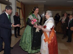 Bataller visita al Asilo Magdalena 2015 II