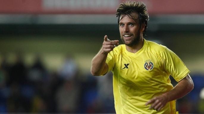 El delantero argentino Fernando Cavenahi fue de los mejores el domingo ante el Alcorcón. FOTO: villarrealcf.es