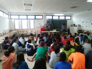 Charla del Ayuntamiento de Segorbe, Cáritas y Cruz Roja al alumnado de 5º y 6º de primaria