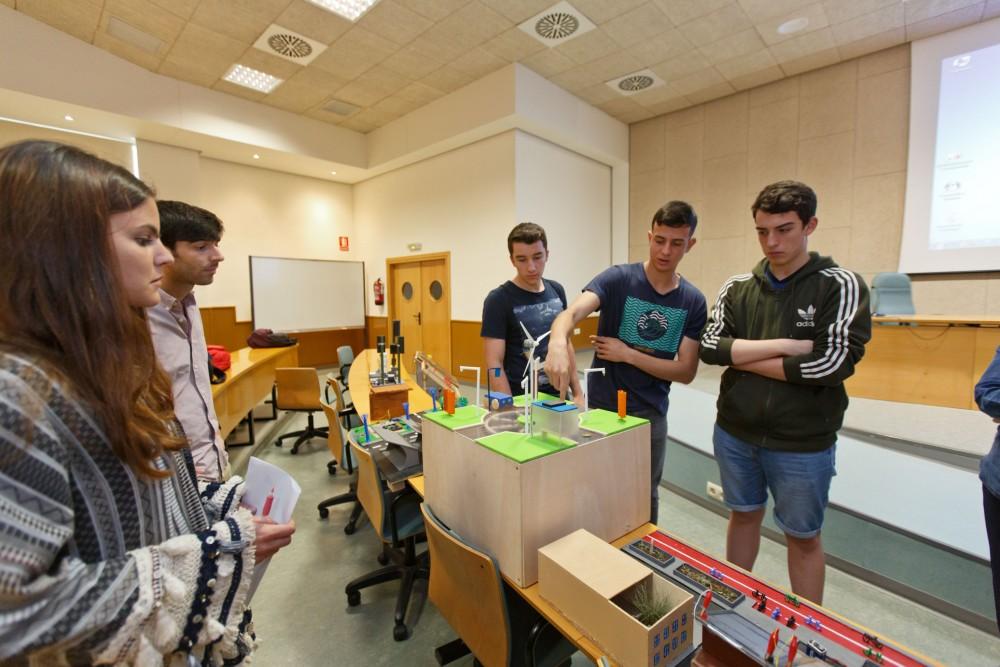 Concurs_f2e_UJI_18DLL07