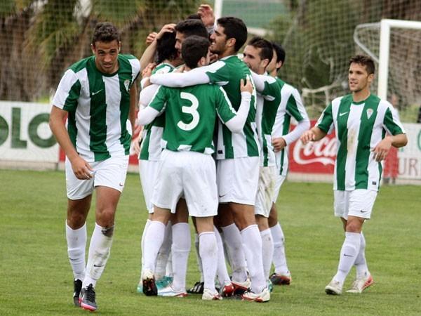 El filial del Córdoba visitará el domingo el estadio Castalia en la primera eliminatoria del 'play off' de ascenso a Segunda B.