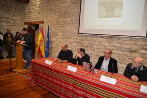 Discurs de l'Alcalde i equip d'investigadors