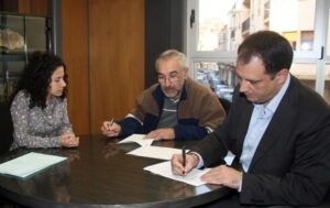 El alcalde Onda firma el convenio de colaboración con los grupos locales de música