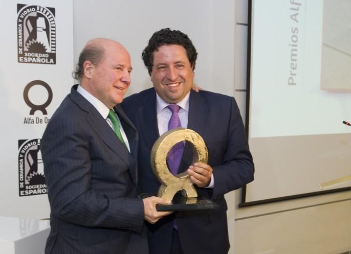 Federico Michavila y Javier Moliner en la entrga del Alfa de Oro a Torrecid width=