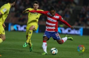 El joven extremo Moi Gómez fue sustituido en el descanso. FOTO: LFP