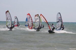 El burrianense Pablo Ania arrasa en la Copa España Formula Windsurf.