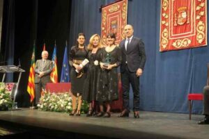 María Belón recoge el premio a la excelencia