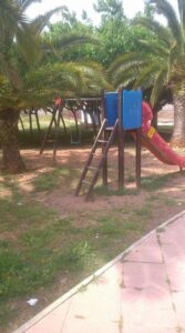 Parque col san antonio abandonado