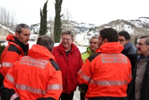 Puig en Morella con los bomberos