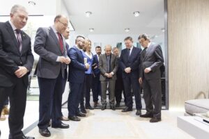 Puig en la Muestra de Porcelanosa