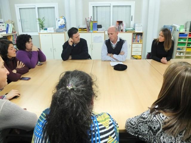 Reunión del alcalde con los representantes del AMPA del Pedro Alcázar. 19/02/2015. AYUNTAMIENTO DE NULES