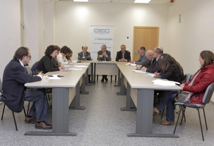 Rueeda de prensa en la CEC.