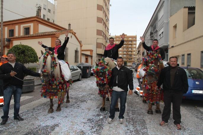 Clavarios de San Vicente. Pasacalle de San Vicente. 08/04/2013. AYUNTAMIENTO DE NULES