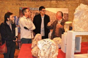 Sebastià, con el alcalde, el teniente de alcalda y el director de museos.