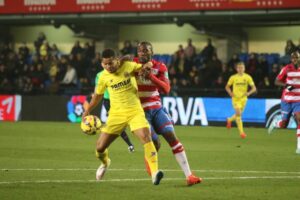 El mexicano Gio dos Santos saltó al campo en la segunda mitad. FOTO: PEDRO CAZORLA
