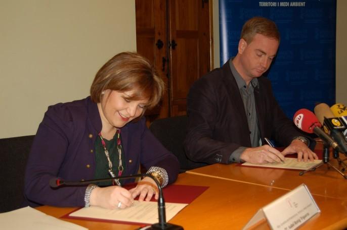 Vall d'Uixo, firma convenio colaboración con el IVVSA