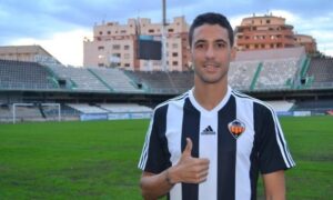 El madrileño Alejandro Zamora llega para reforzar la defensa del Castellón. FOTO: cdcastellon