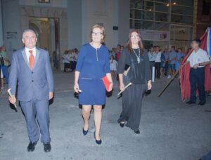 alcaldesa borraiana en la procesión de la merced