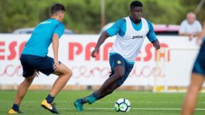 El mediocentro 'groguet' Alfred N'Diaye estará en un doble enfrentamiento ante Burkina Faso. FOTO: VILLARREAL CF