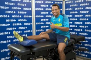 Carlos Bacca pasó la revisión médica a primera hora de este miércoles. FOTO: VILLARREAL CF