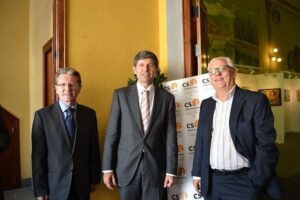 Alfonso Bataller, Juanjo P.Macián y Jose Luis Serrano.