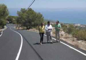 carretera a la ermita  de Santa Lucía en Alcalà