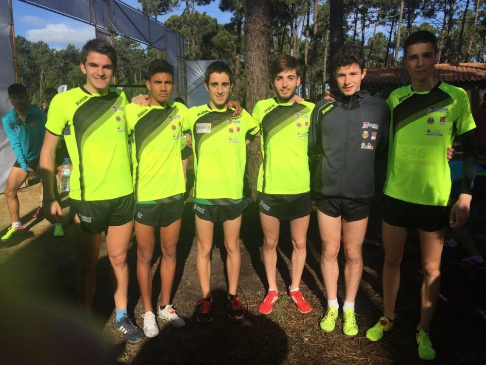Representantes del Playas de Castellón el el Campeonato de España de Cross, en Gijón.
