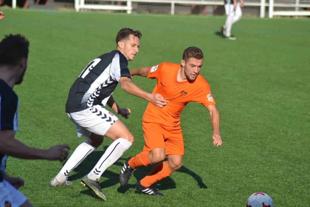 El delantero asturiano Jairo Cárcaba se ha ejercitado al margen del grupo. FOTO: CD CASTELLÓN