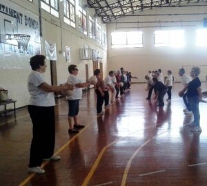 Los mayores de Onda en el curso de gimnasia.