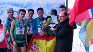 equipo junior cross copia