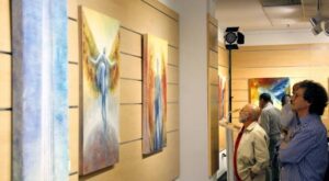 Exposición de Carmelo Viudez.