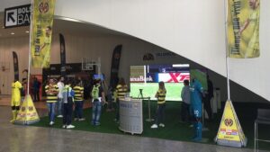 El club cuenta con un stand en la feria del corredor previa a la Maratón Valencia Trinidad Alfonso EDP. FOTO: VILLARREAL CF