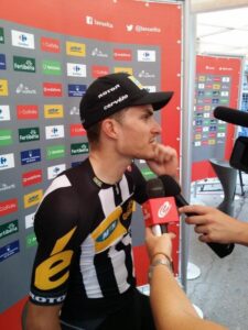 El ciclista italiano Kristian Sbaragli (MTN-Qhubeka) se impuso en la etapa de Castellón.
