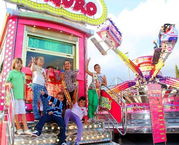 Inauguración de la feria de atracciones de Onda.