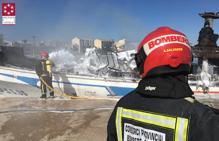 incendio barco benicarlo3